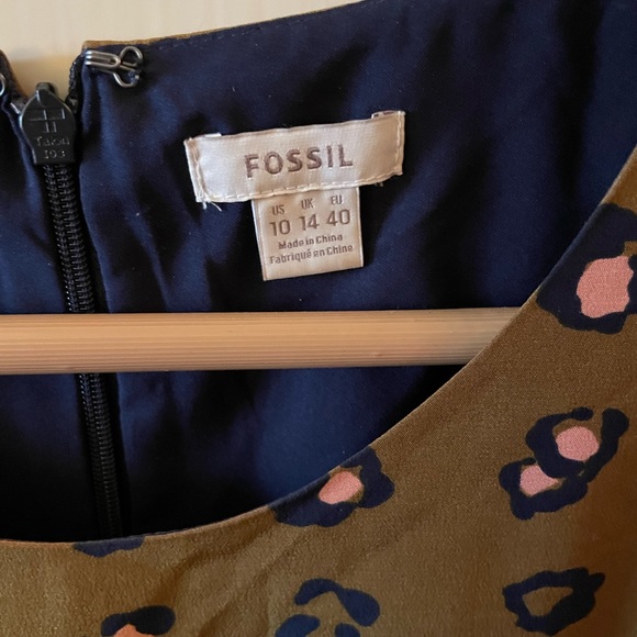 Fossil Mini Olive Green Leopard Print Short Sleeve Dress Size 10. - Picture 6 of 8